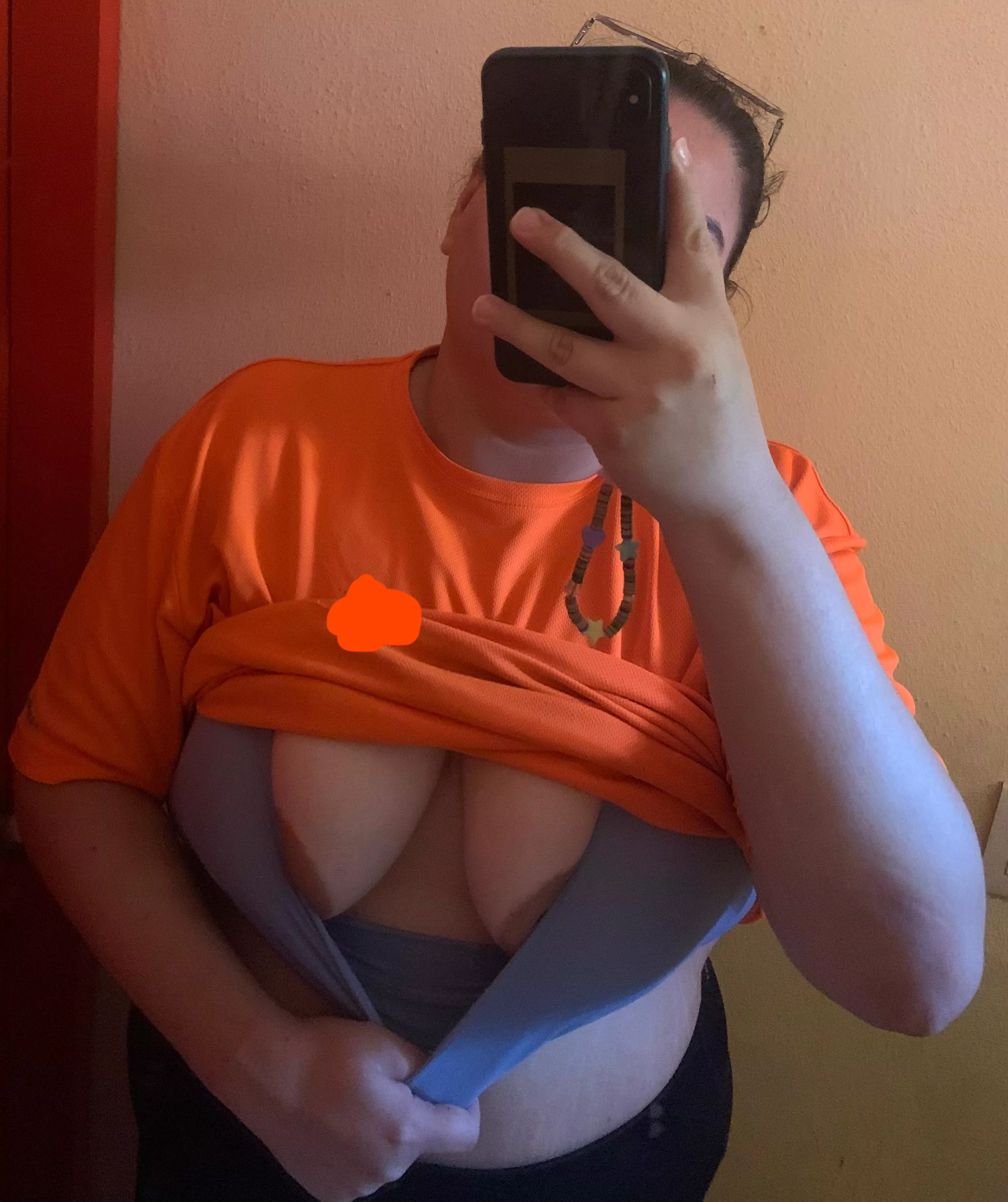 (F) bored at work 😈🥵