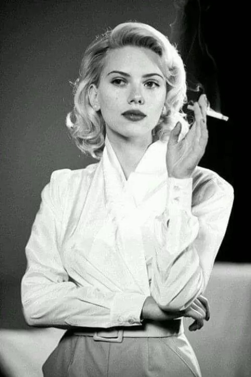 [F4M]Looking for scandalous cheating, a rich housewife and her secrets. Creative players who can feed welcomed. Feeders preferred 