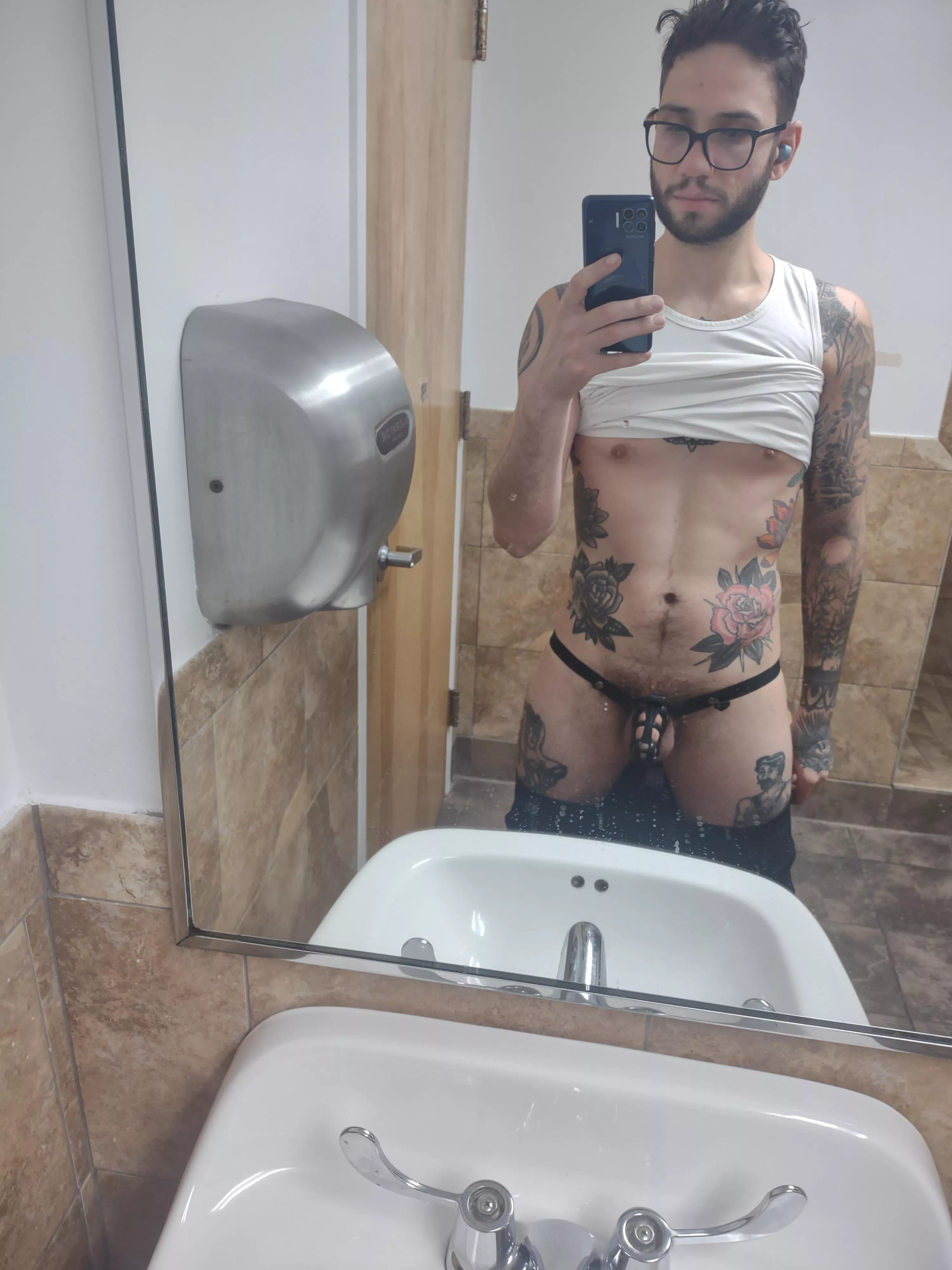 Feeling horny and locked at my gym today had to do a cage check. 