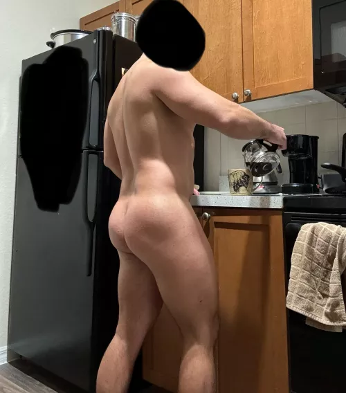 Good mooning coffee nudies. Have a nice hump day.