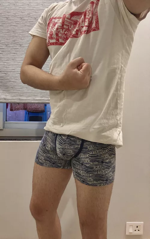 Good Morning! Sneak peek of my musky underwear. Tight ☑️ 