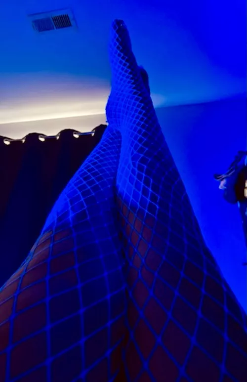 Goon and praise me for hours