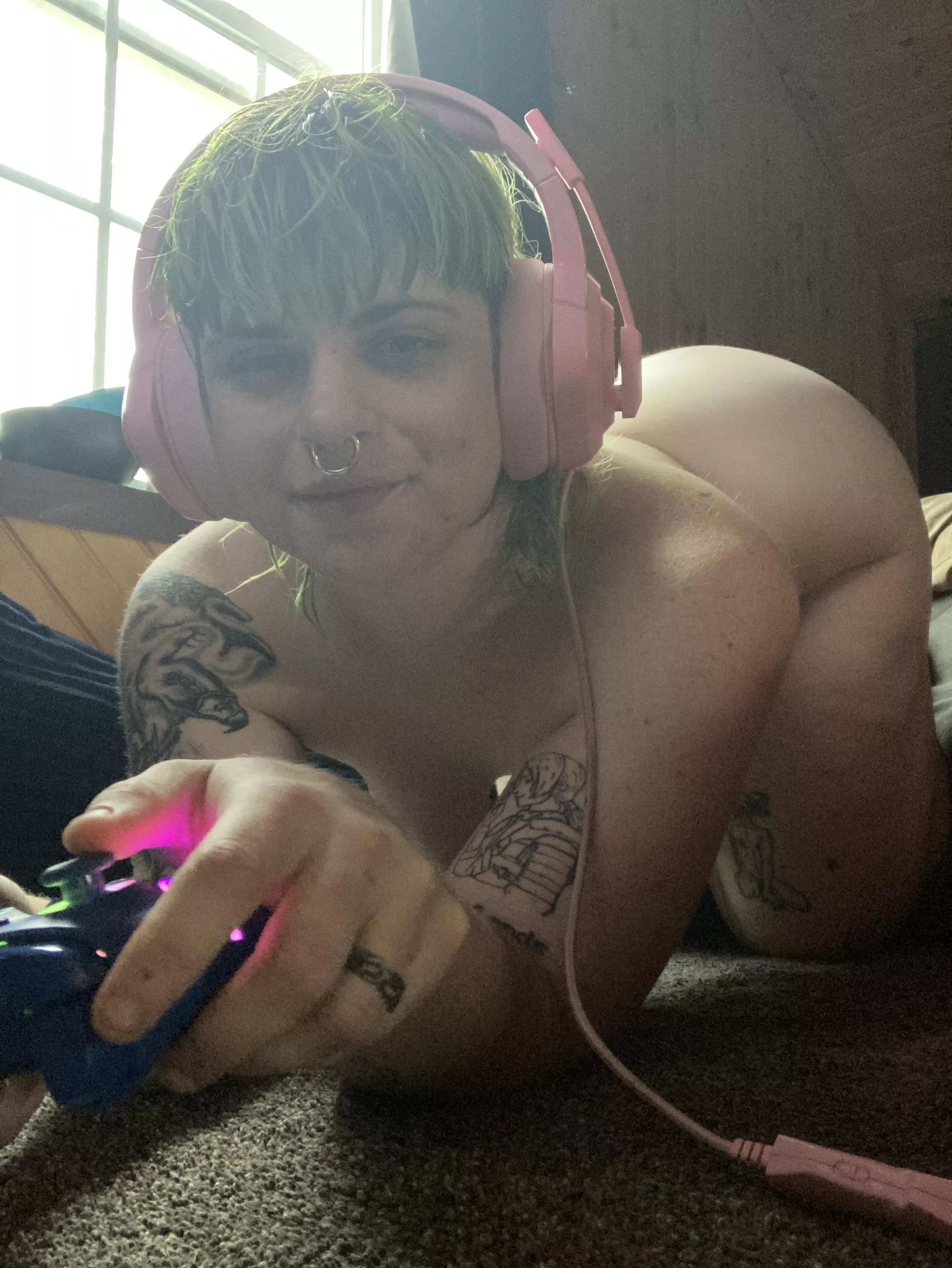 Guess what I’m wishing I was doing instead of playing Skyrim🔥