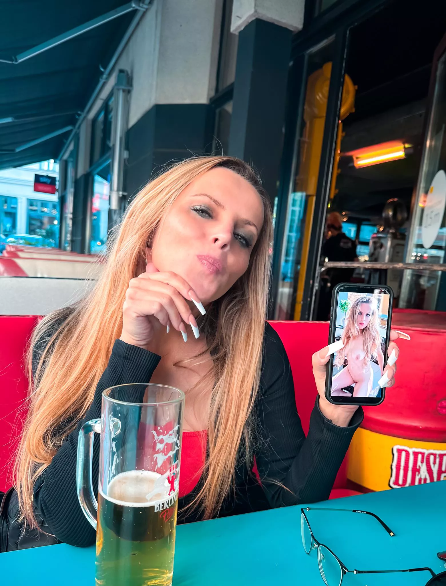 Hallo from Berlin. Anyone else going to the Venus expo?