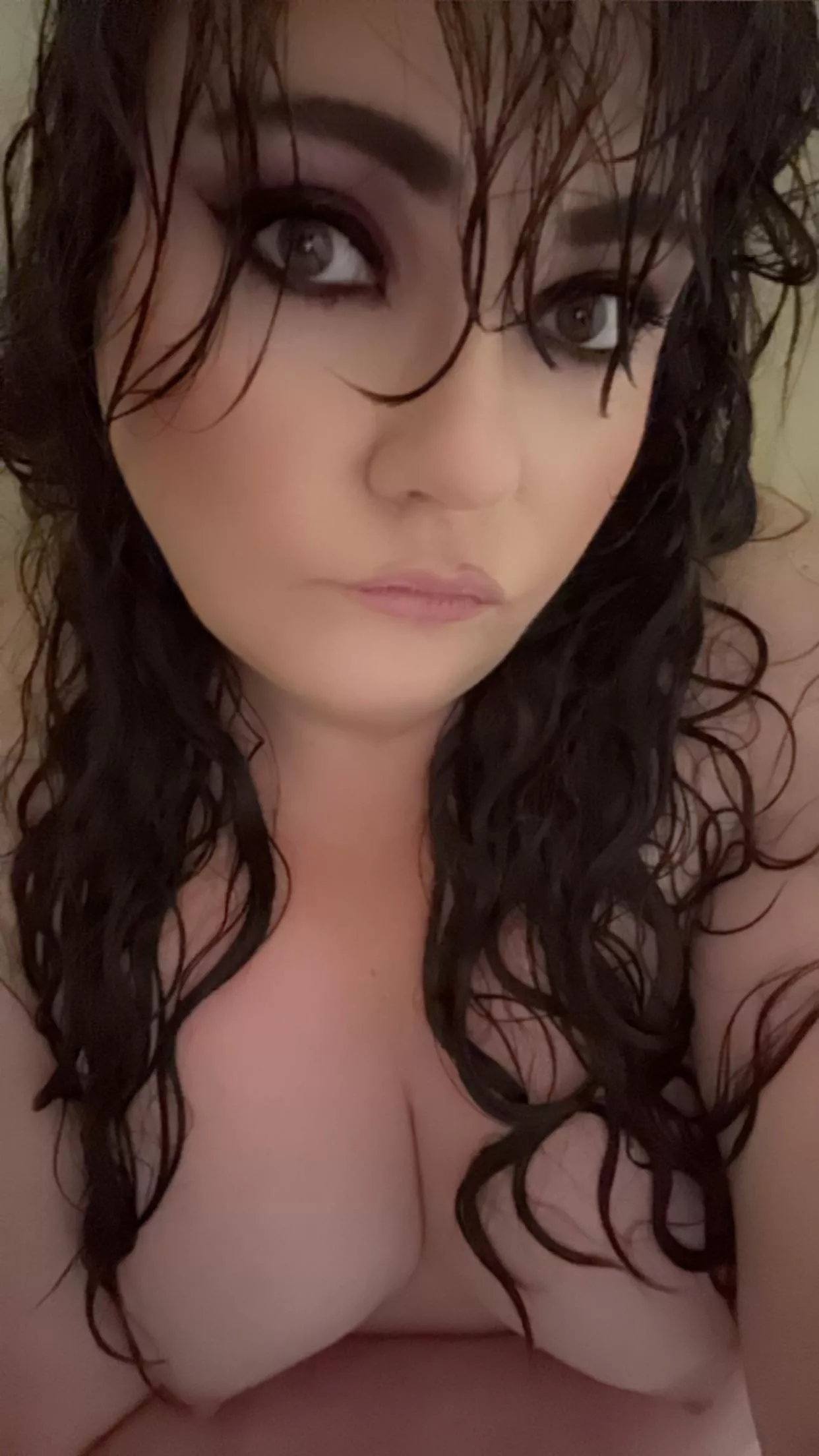 Happy Wet Wednesday. A good friend inspired me to post a wet one. 🤭