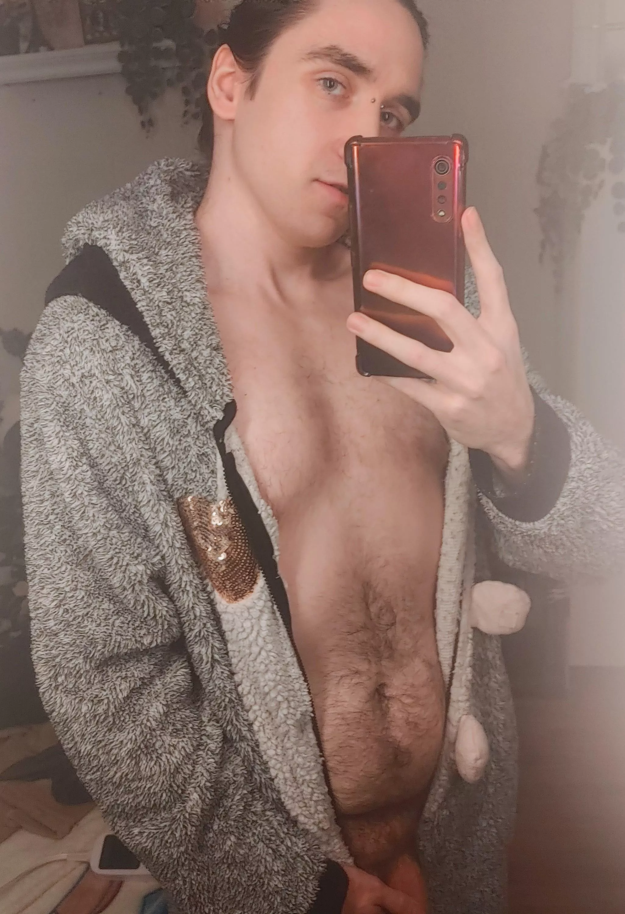 Hi I'm Leiden, 28 , just created my Onlyfans to have some fun 😉