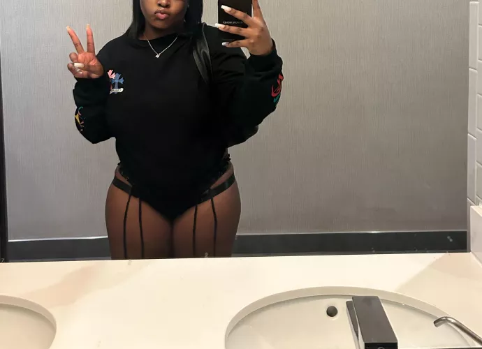 How badly do you need me😘