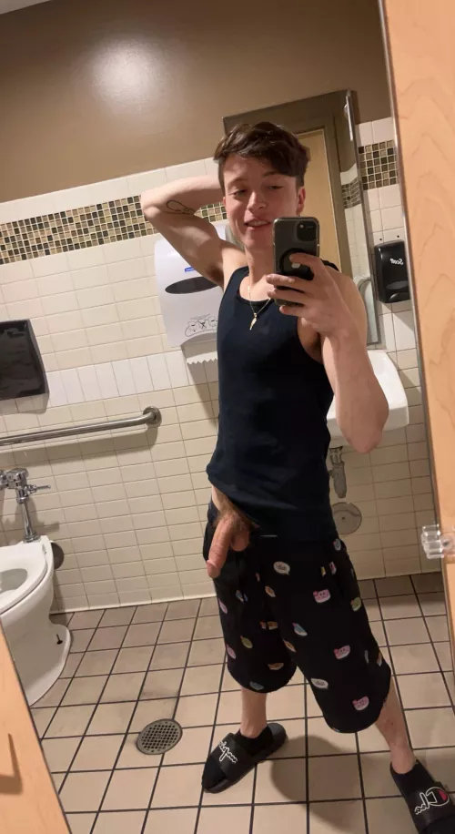 How fast would you drop down and suck it 