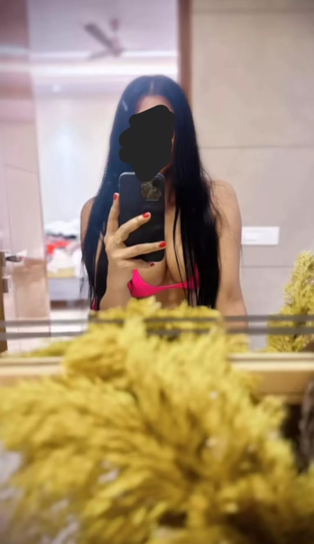 i am not naming any names but theres sleepy girl tht really wants her panties pulled to the side rn..