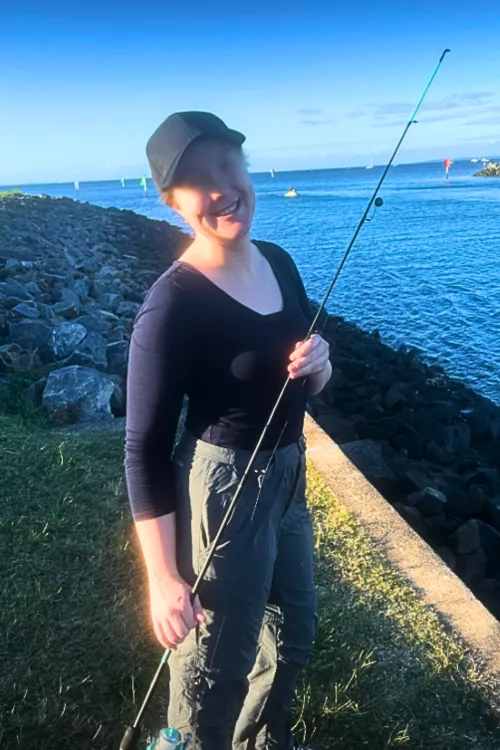 I can handle this rod, then I'll handle yours 😍