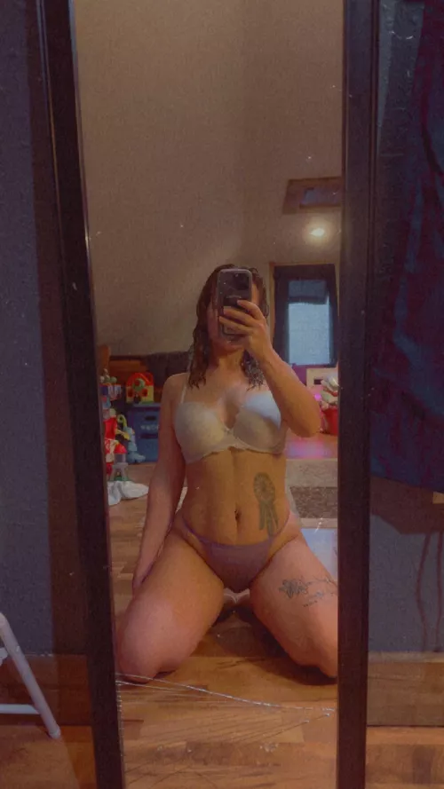 I just want to cum, and have fun. Sub to my OF.