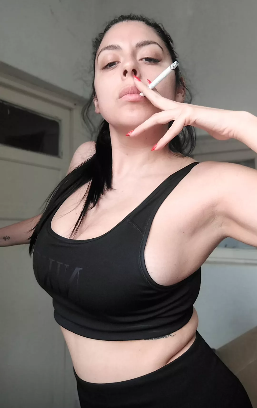 I know it turns you on to see me smoke