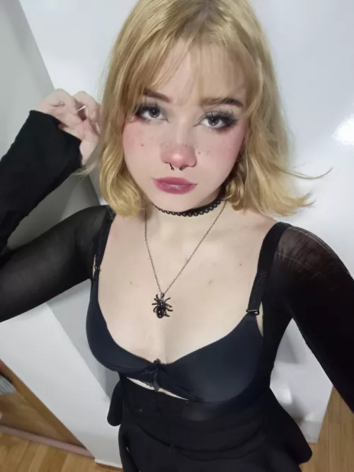 i love this oufit, i wore it to my art class