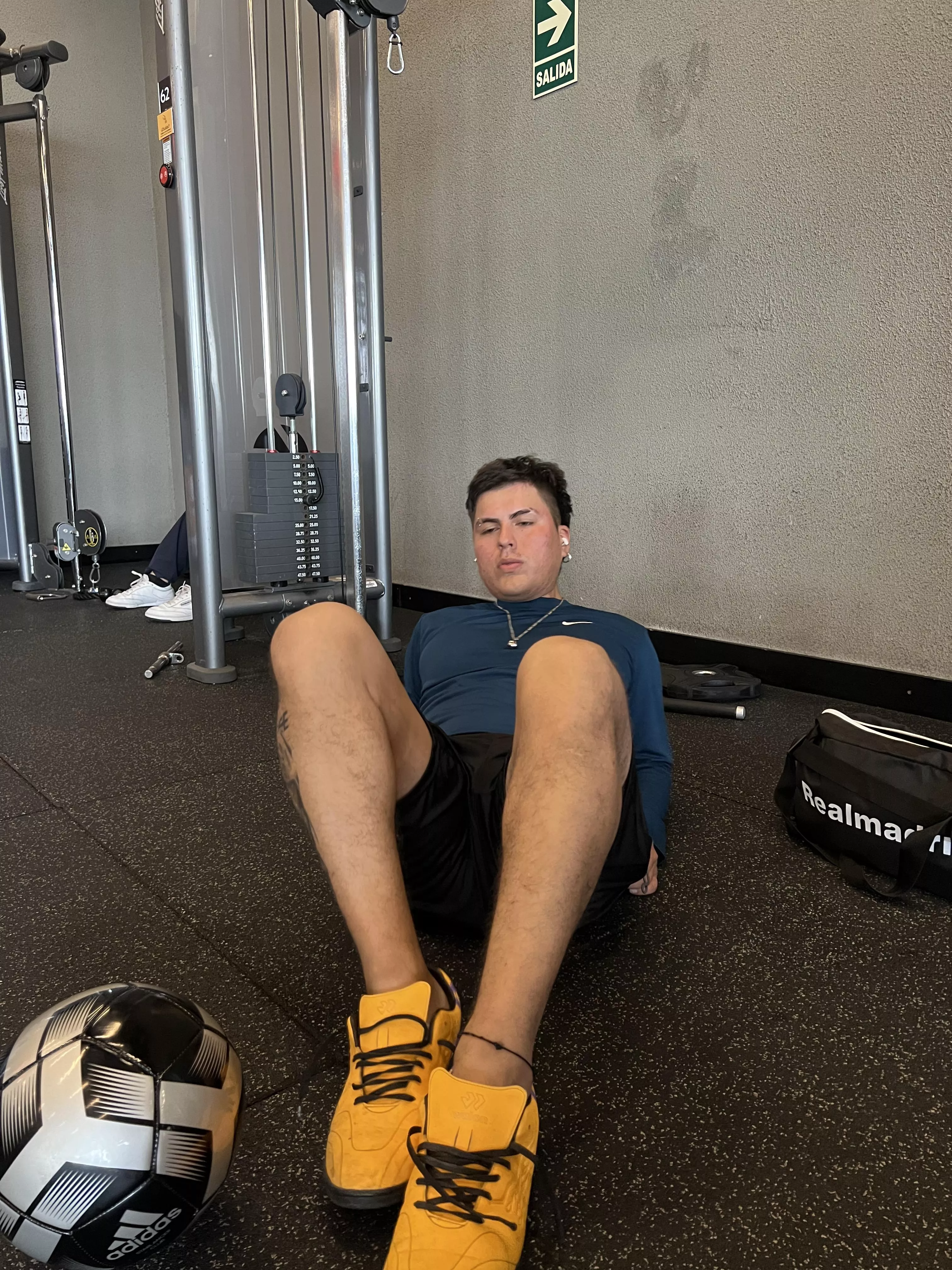 I really like these sneakers I use them for training.