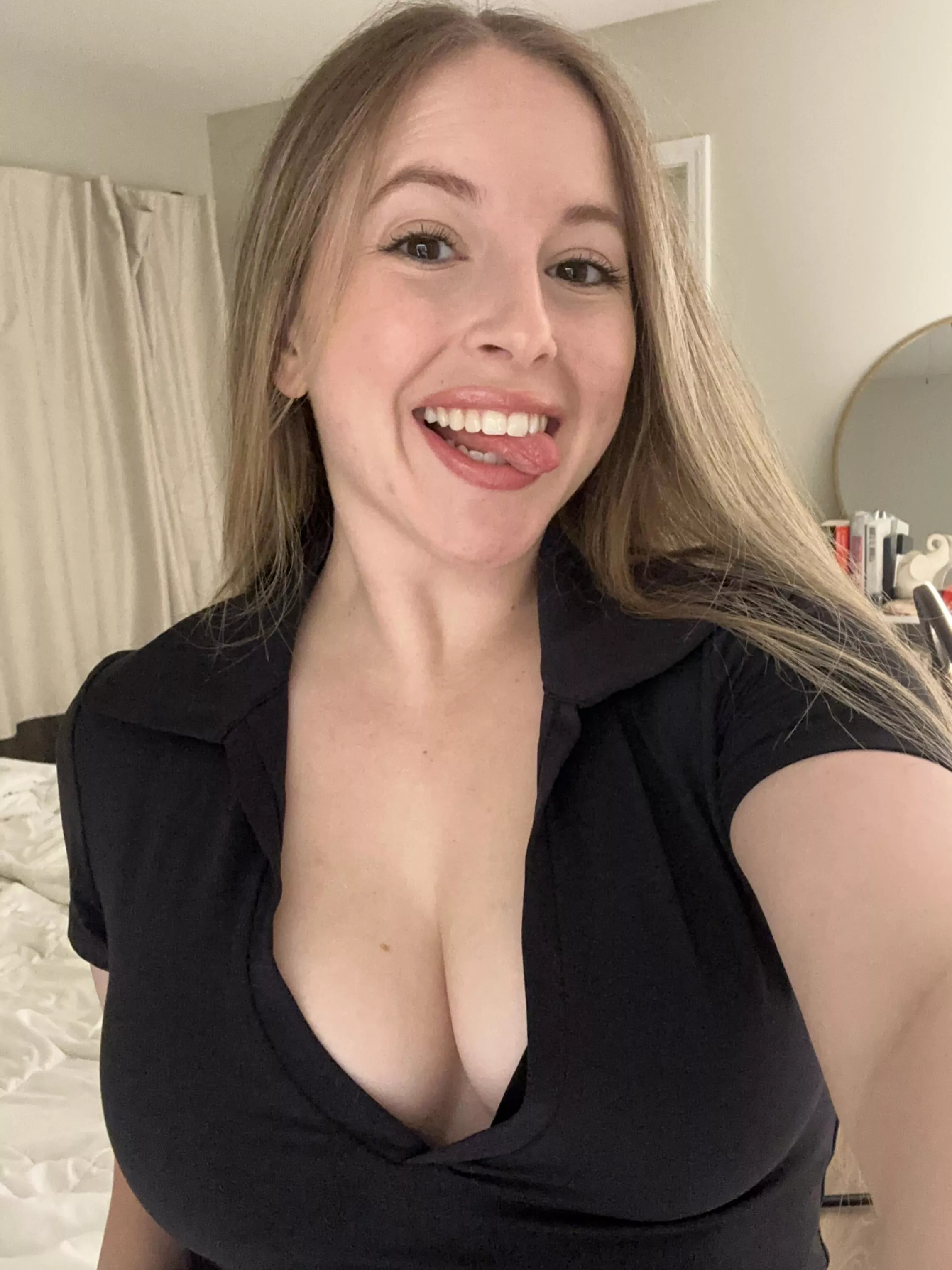 I think you'll like my cleavage