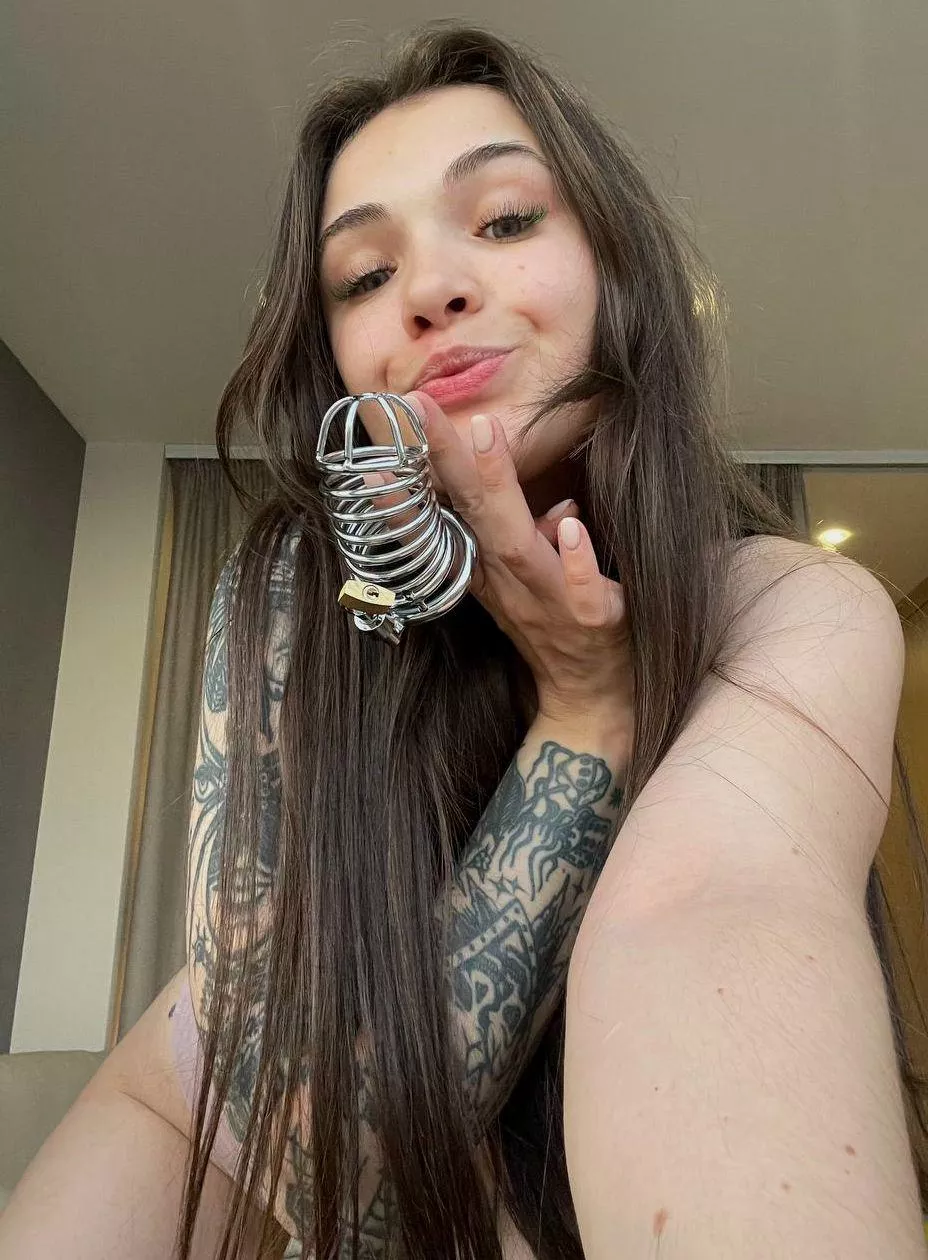 I want  make fun of you and your little dick