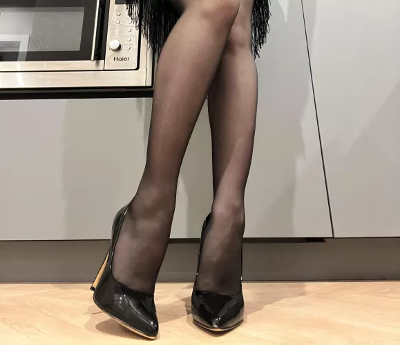 Ill allow you to look at my heels only