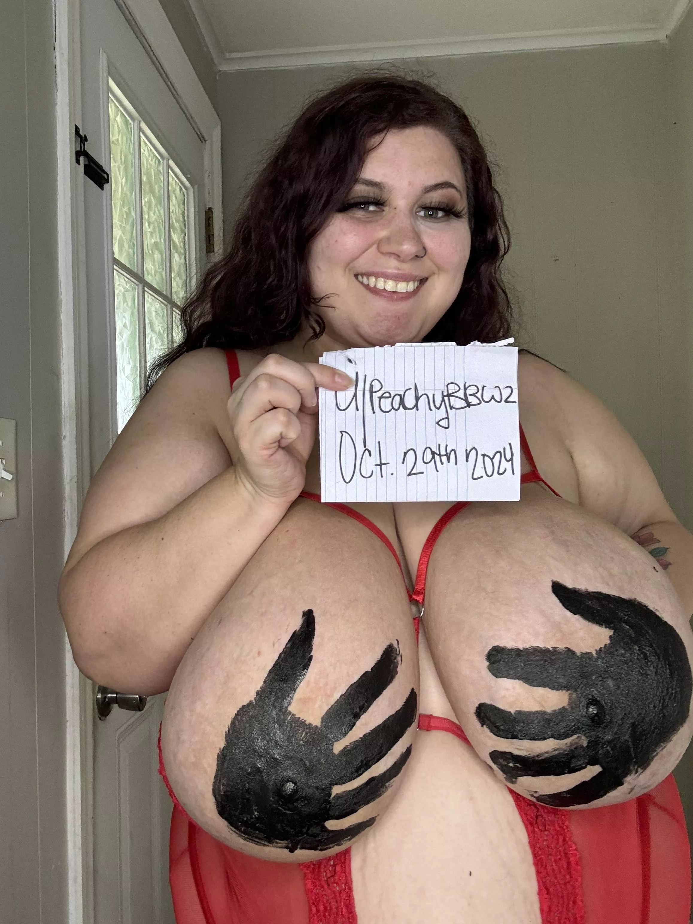 I’m available for some sexy fun! Snap @ goddessluna376 