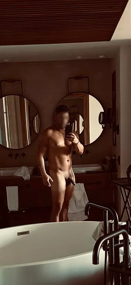 I’m ready for the night…are you?!?