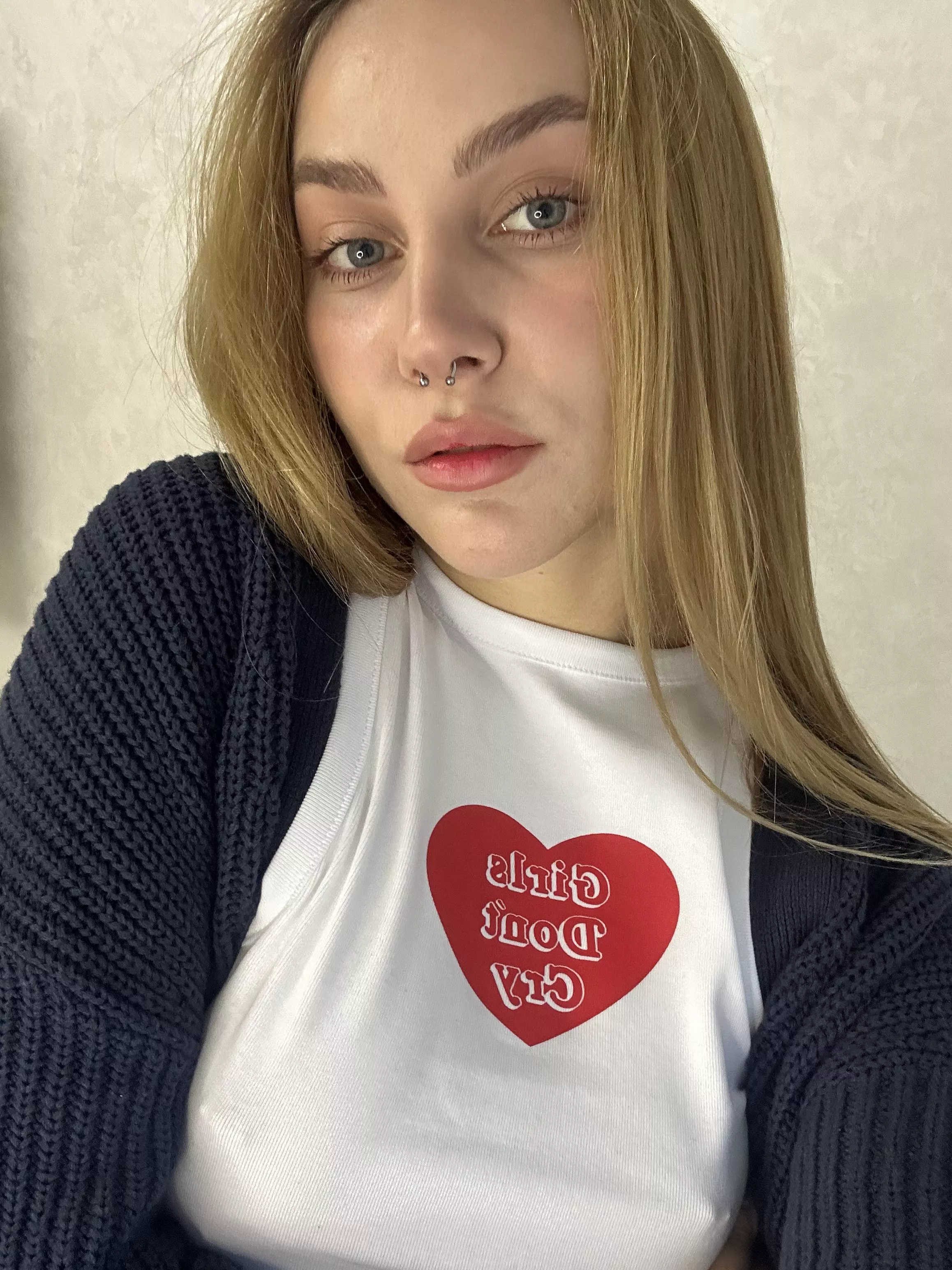 I'm so cozy here🧶