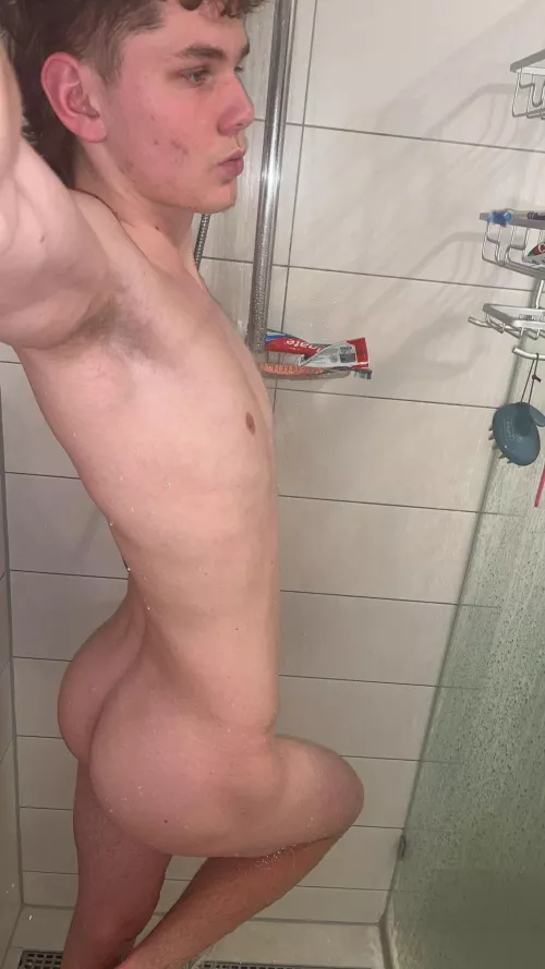 Im straight, but with an ass like this is it rude not to be gay?