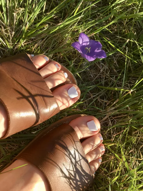 Just cute or hot? 😇😈