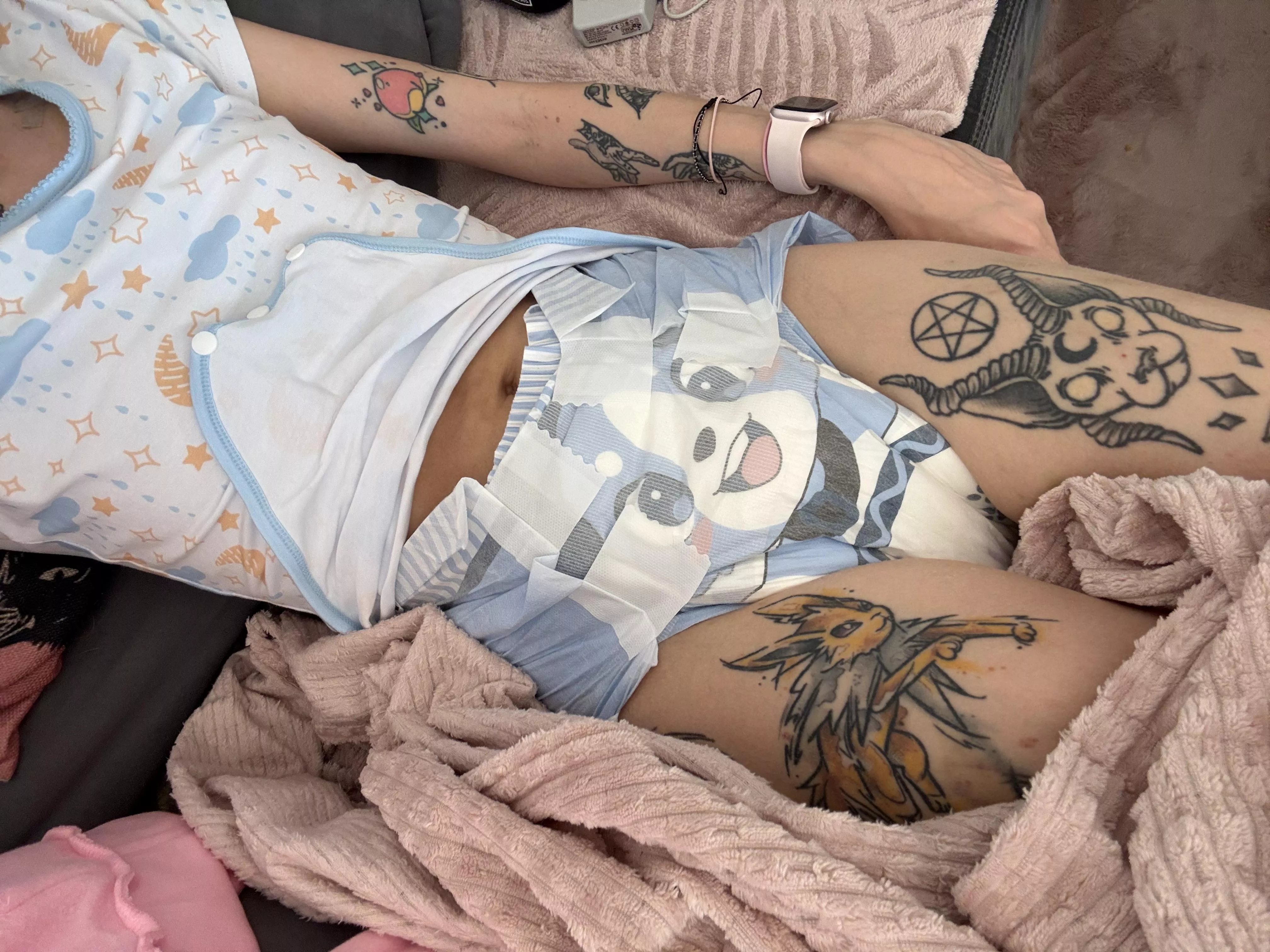 Love my new diapers😭💕