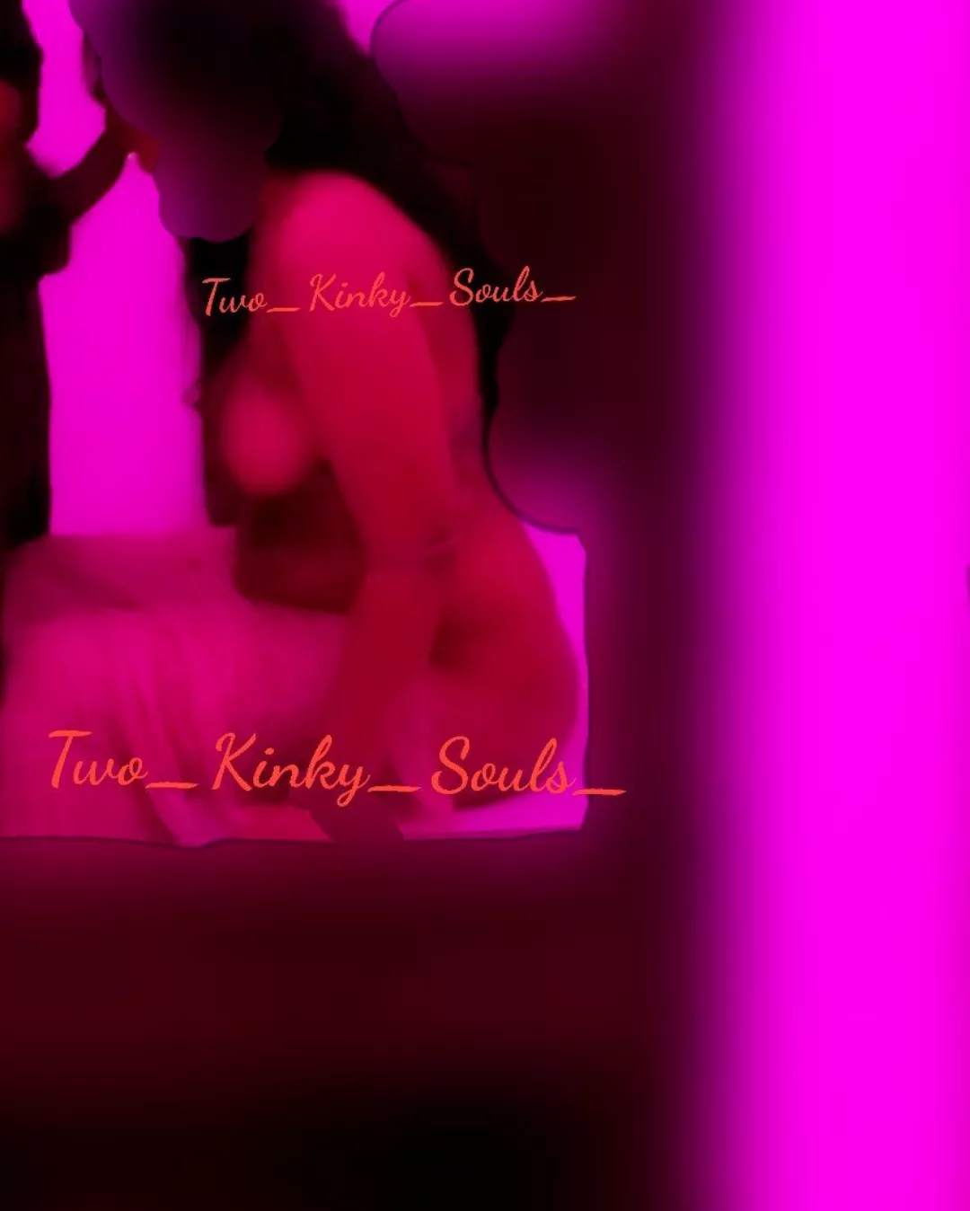 Married couple [26M 24F] up for SWAP and FFM. Dm with your short or long intro. 