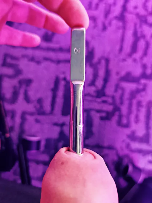 Mein erstes mal 10mm geschafft ! War schon mit schmerzen und danach party beim pinkeln. 