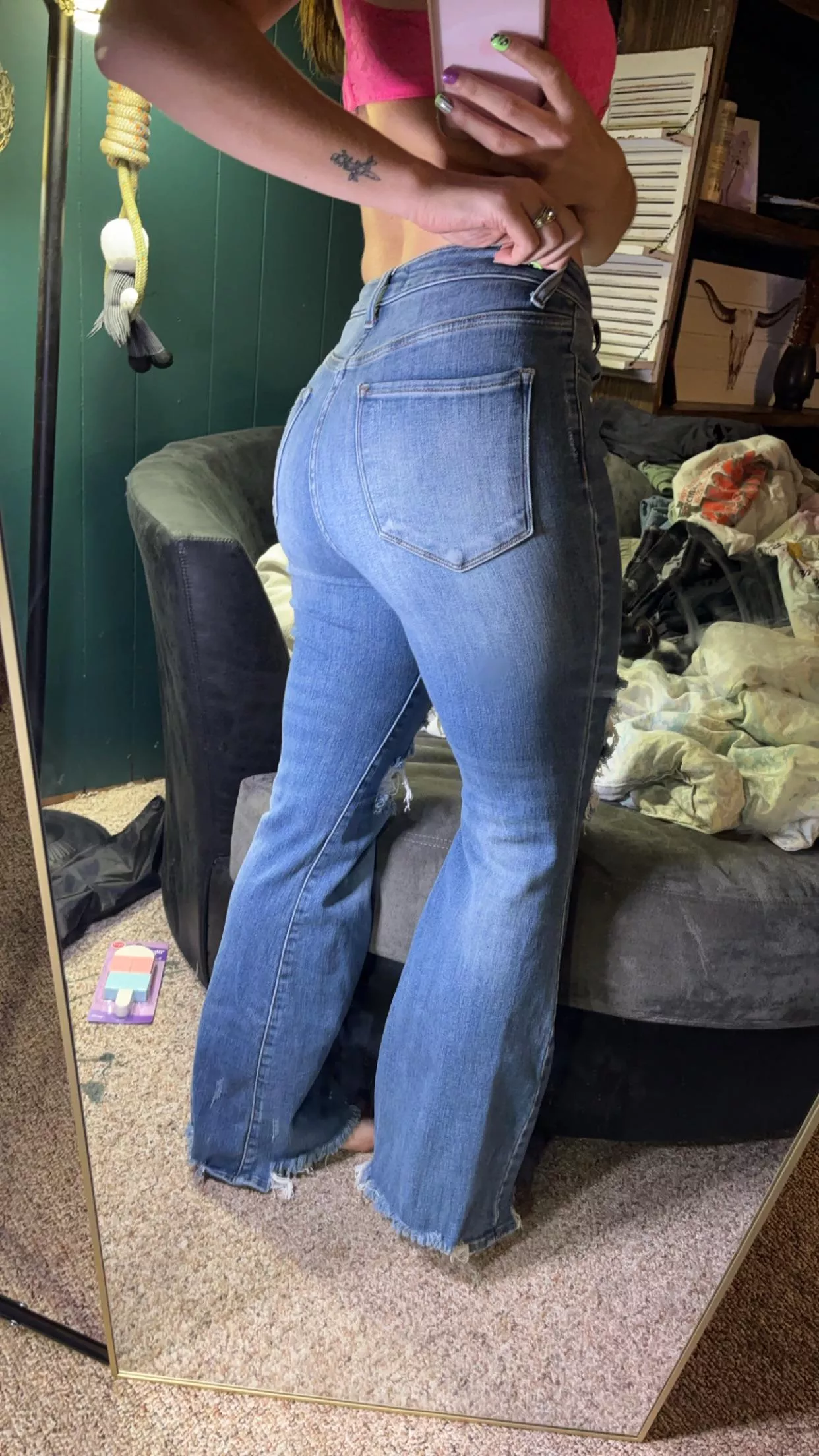 Mhmmm they hug my ass so beautiful 