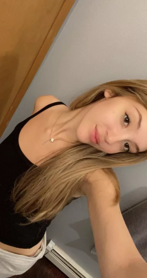 Need a sugar daddy ( can verify )