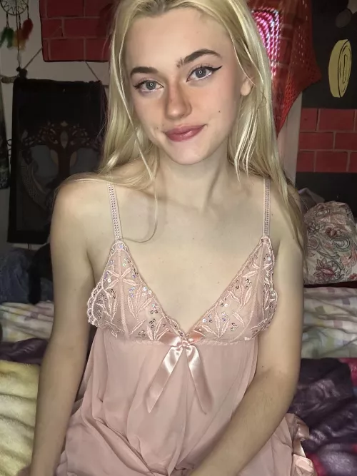 never worn a bra a day in my life 