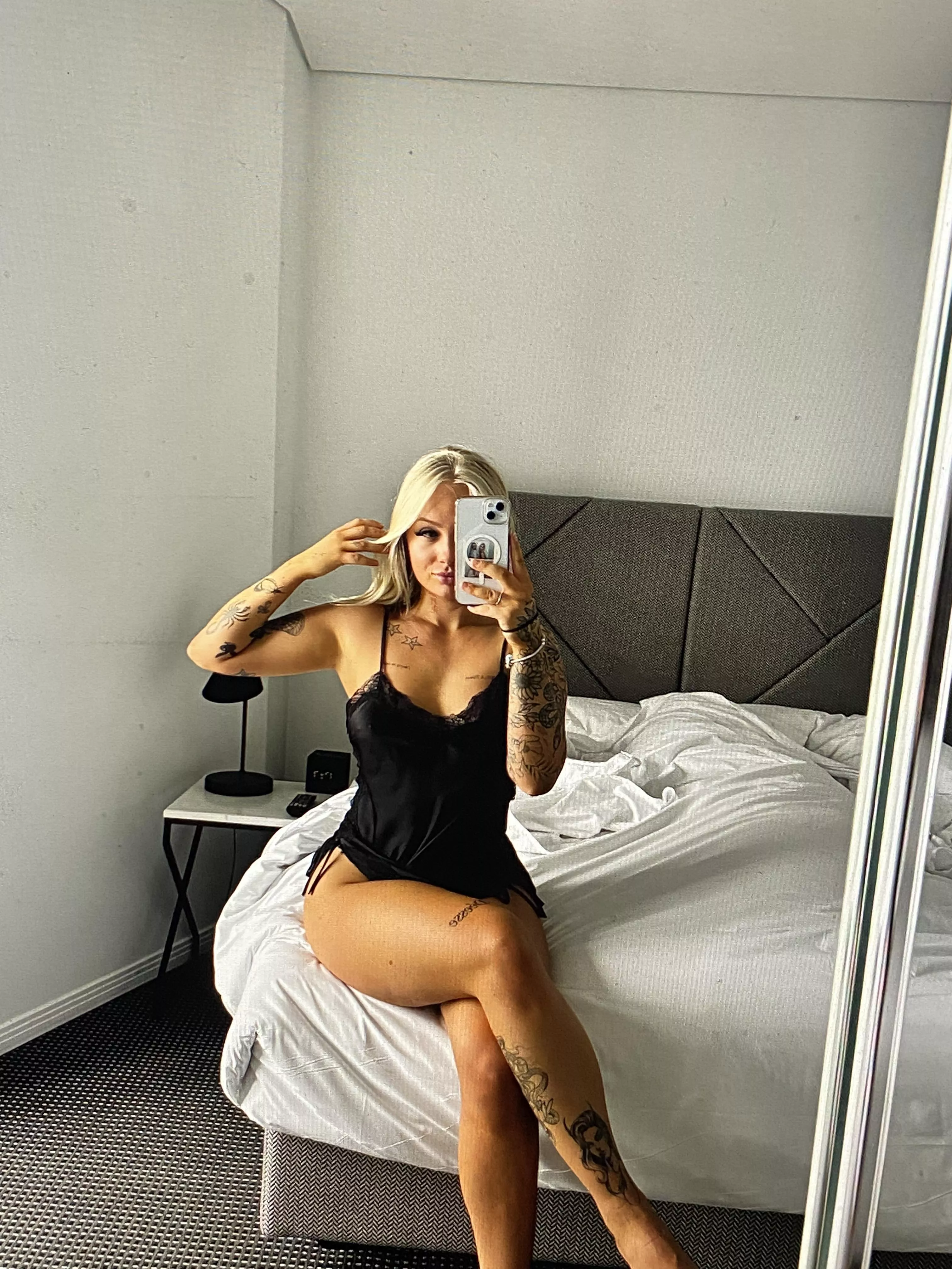 (new zealand) give me ur first impression on me baby xx