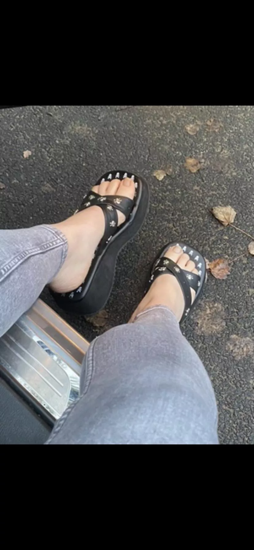 Nothing is more empowering than knowing everything you work for belongs to me 🤭💋