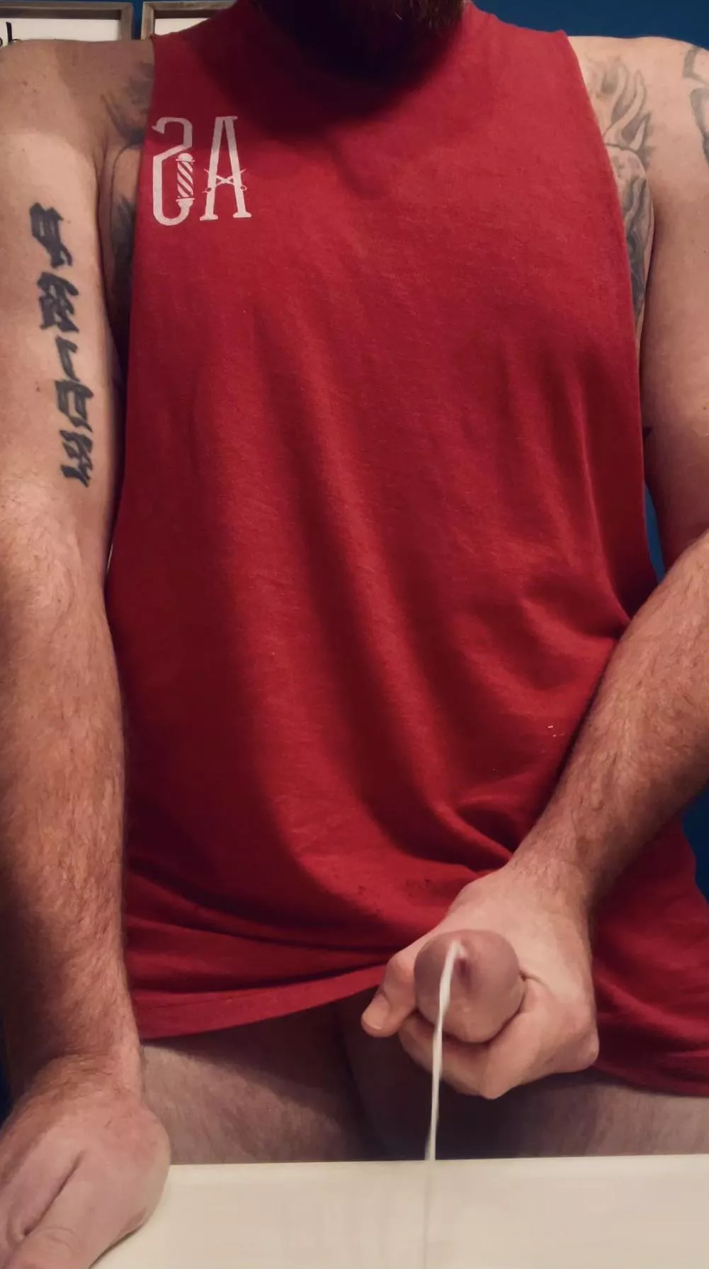 Now that’s a cum shot;)