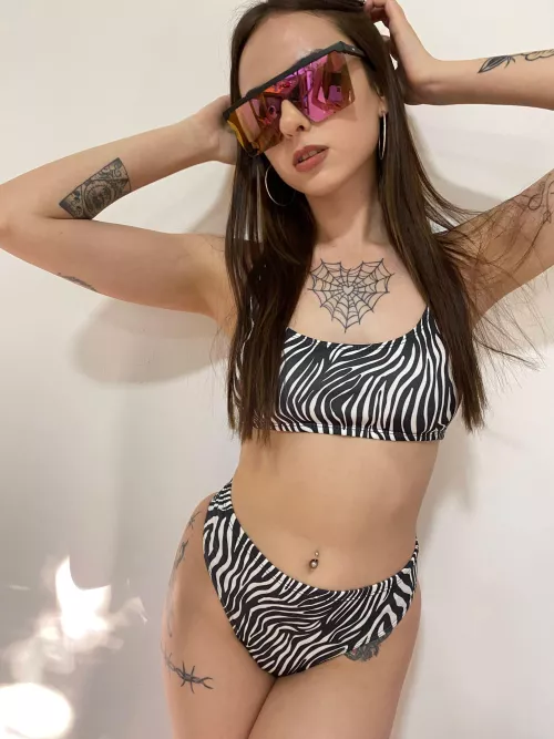 Pretty girls are tattooed✍️🕷️🕸️