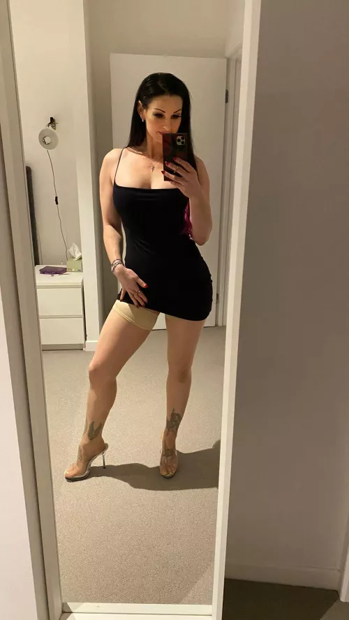 sending nudes to my first naughty boys who say 