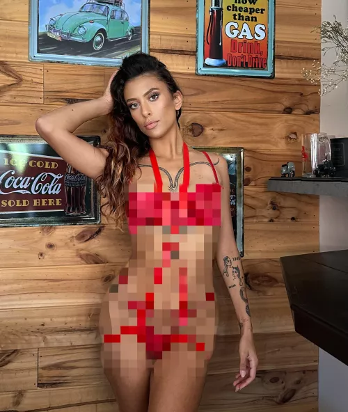 Soft and bratty just what the doctor ordered you 💋