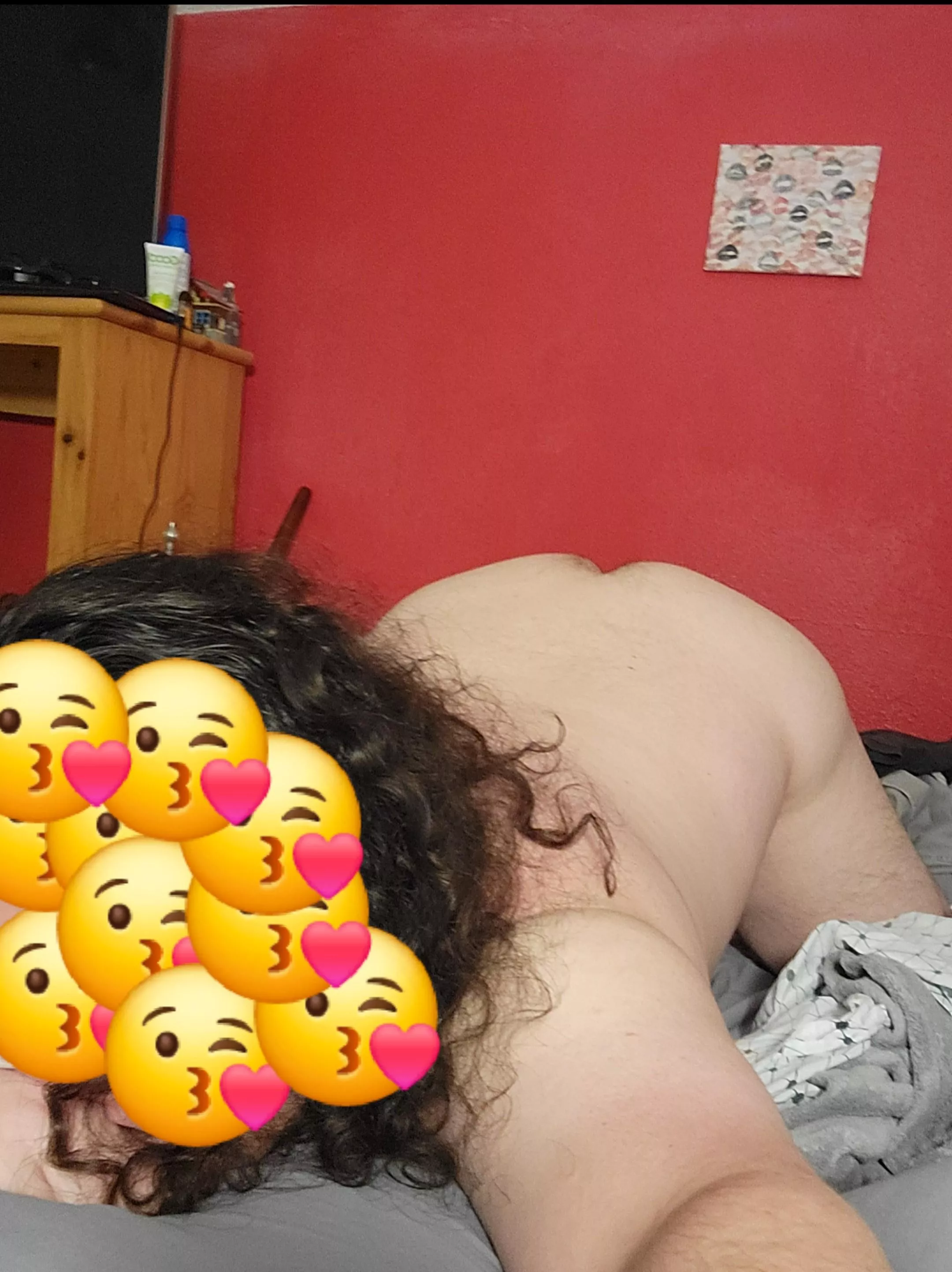 Sure wish I was getting bred rn 🙄 