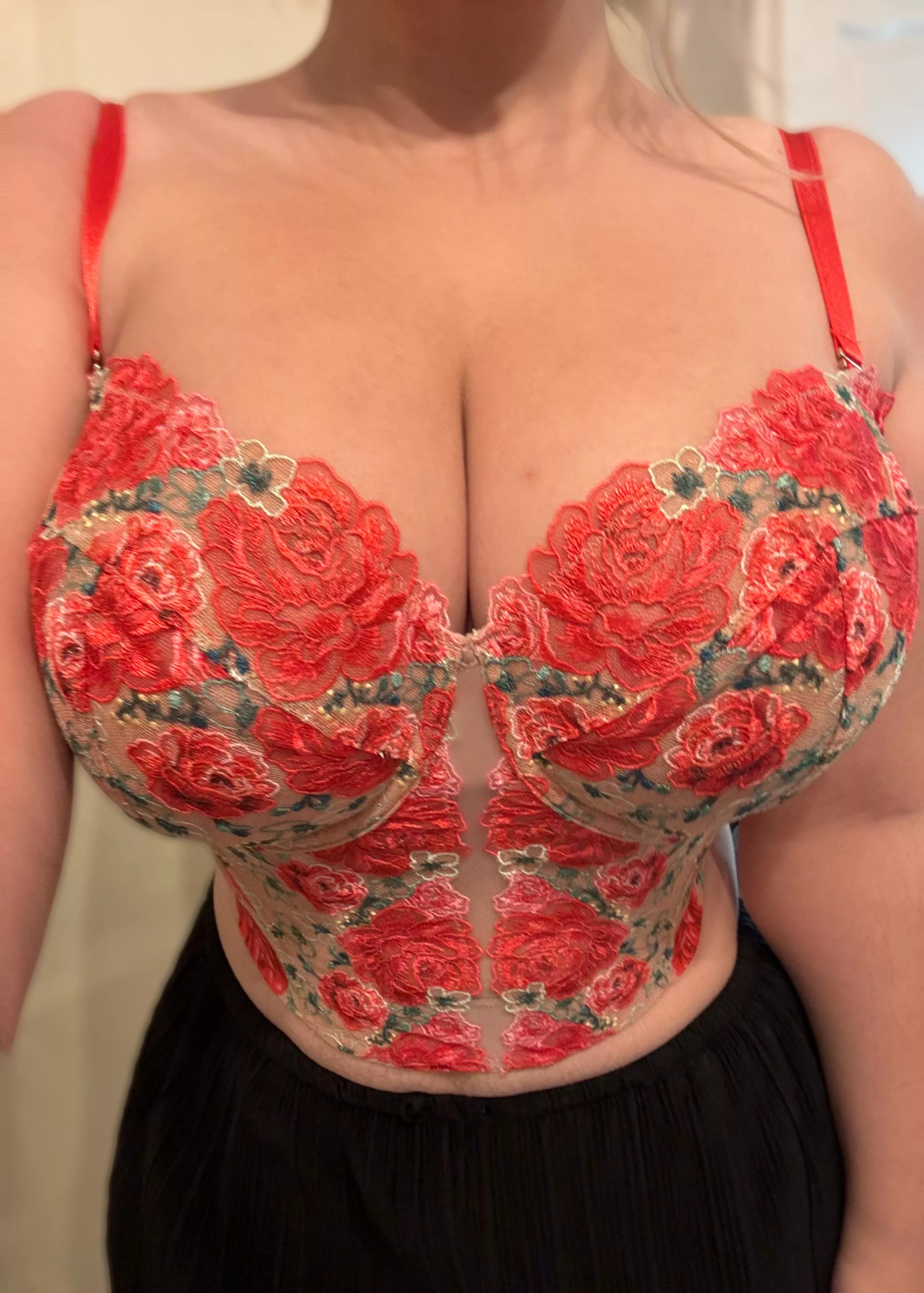 Talk to my tits loser