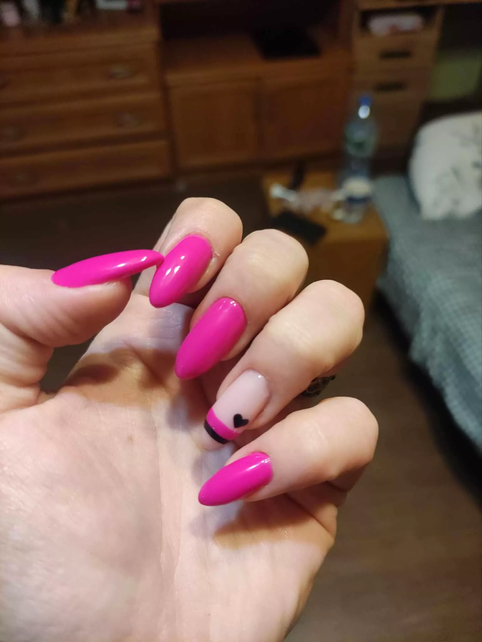 Tribute please nails