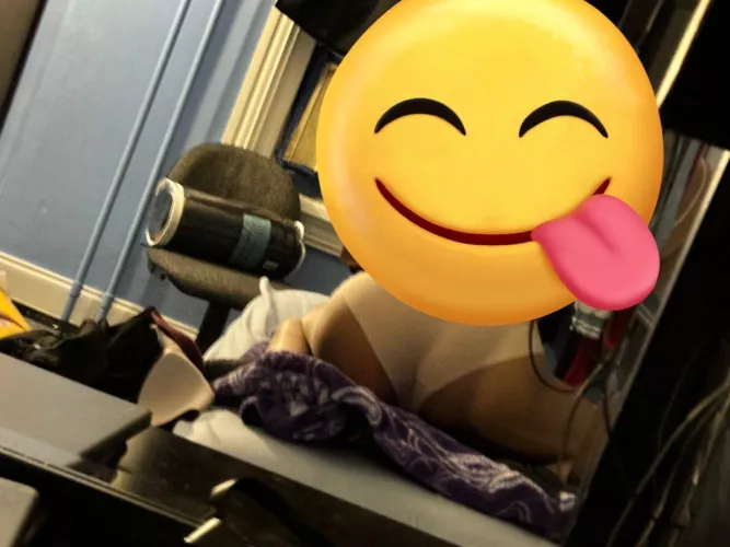 What yall do to grow your OF??