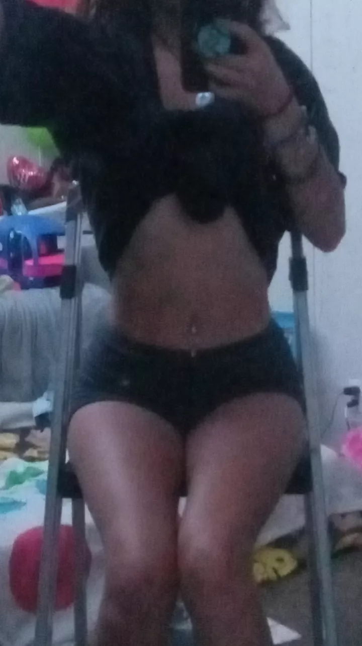 where’s the legit sugar daddy’s ready to spoil me🥰🥰