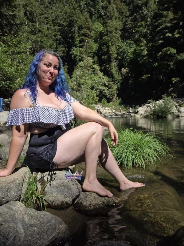 Which part of My curvy body do you want to worship first? 