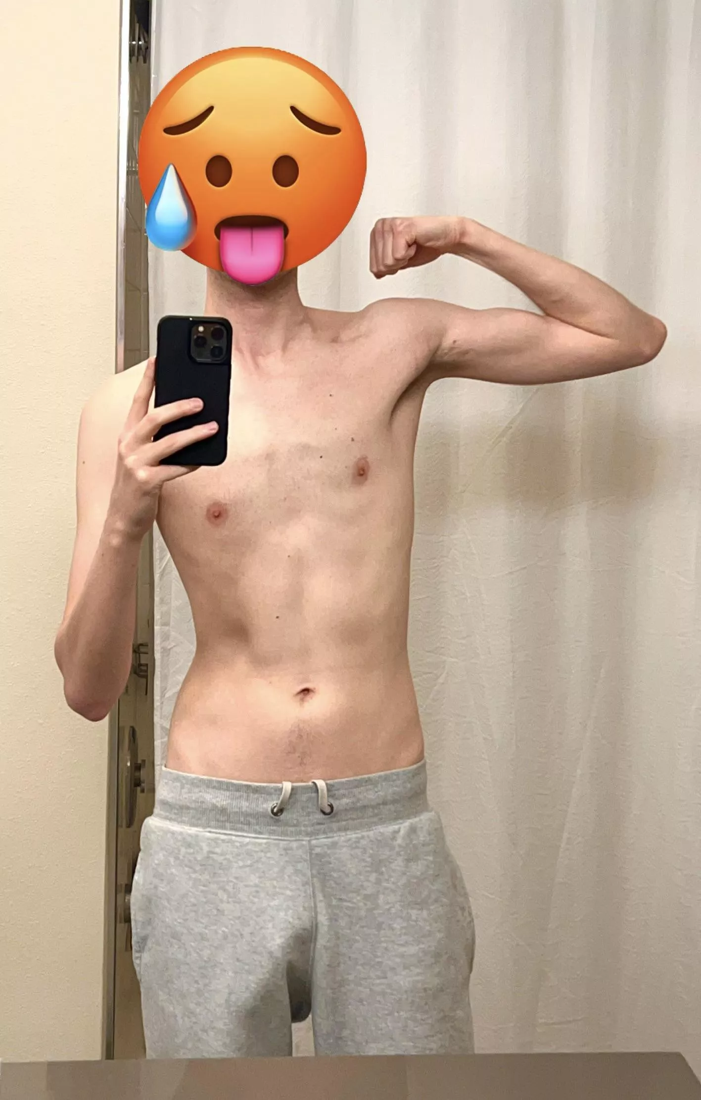 Who else loves gray sweatpants season?