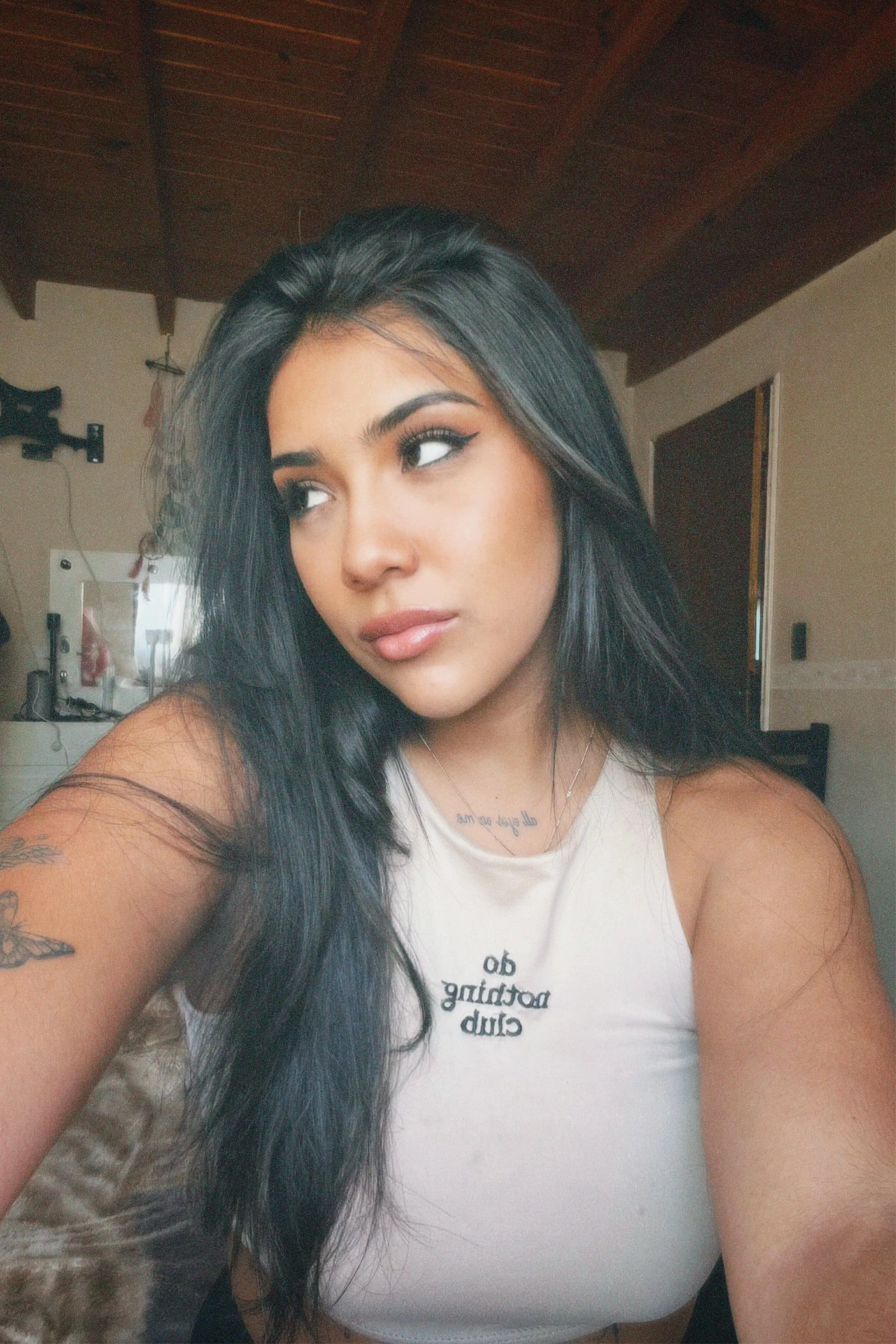 Who is a good boy and wants to become my wallet?👠