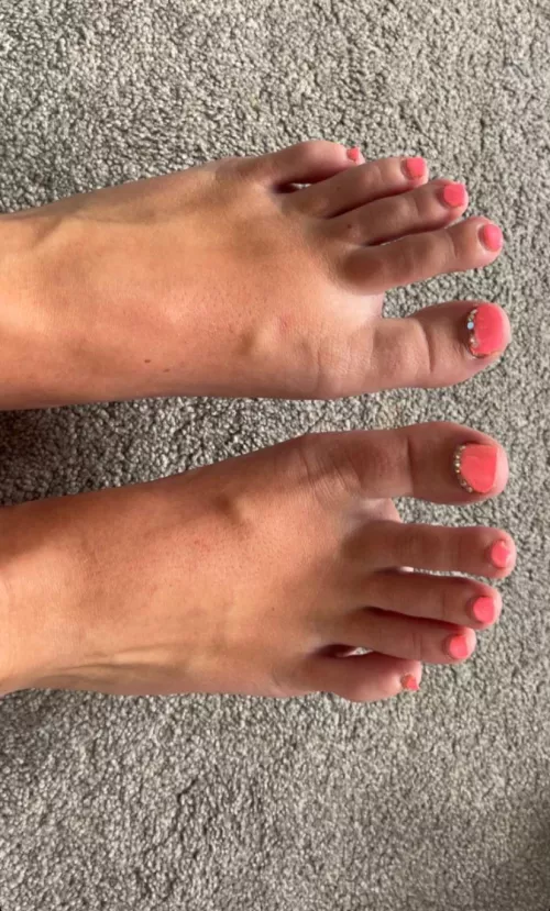 Who wants to trib? 💗