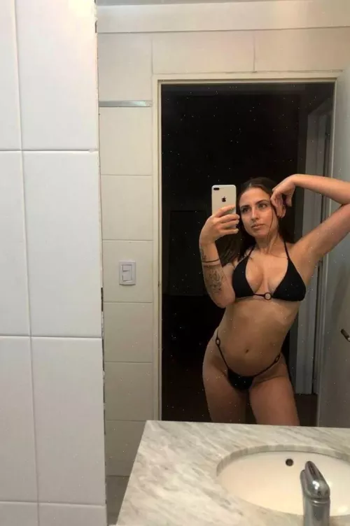 Would you f#ck me hard until I can’t take anymore tonight?✨🤎