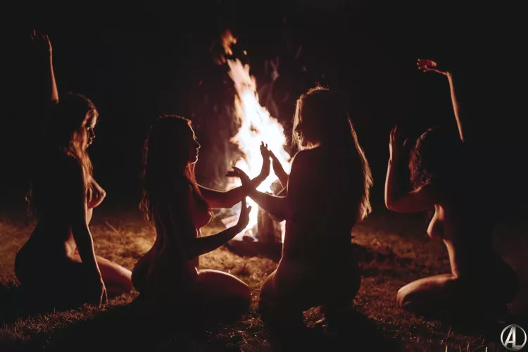 Wouldst Thou Like To Live Deliciously? 