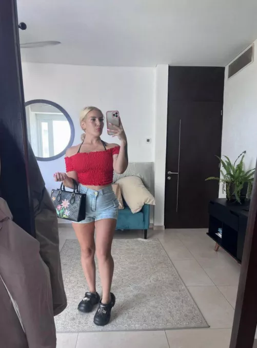 19 F curious to see who can make my night unforgettable